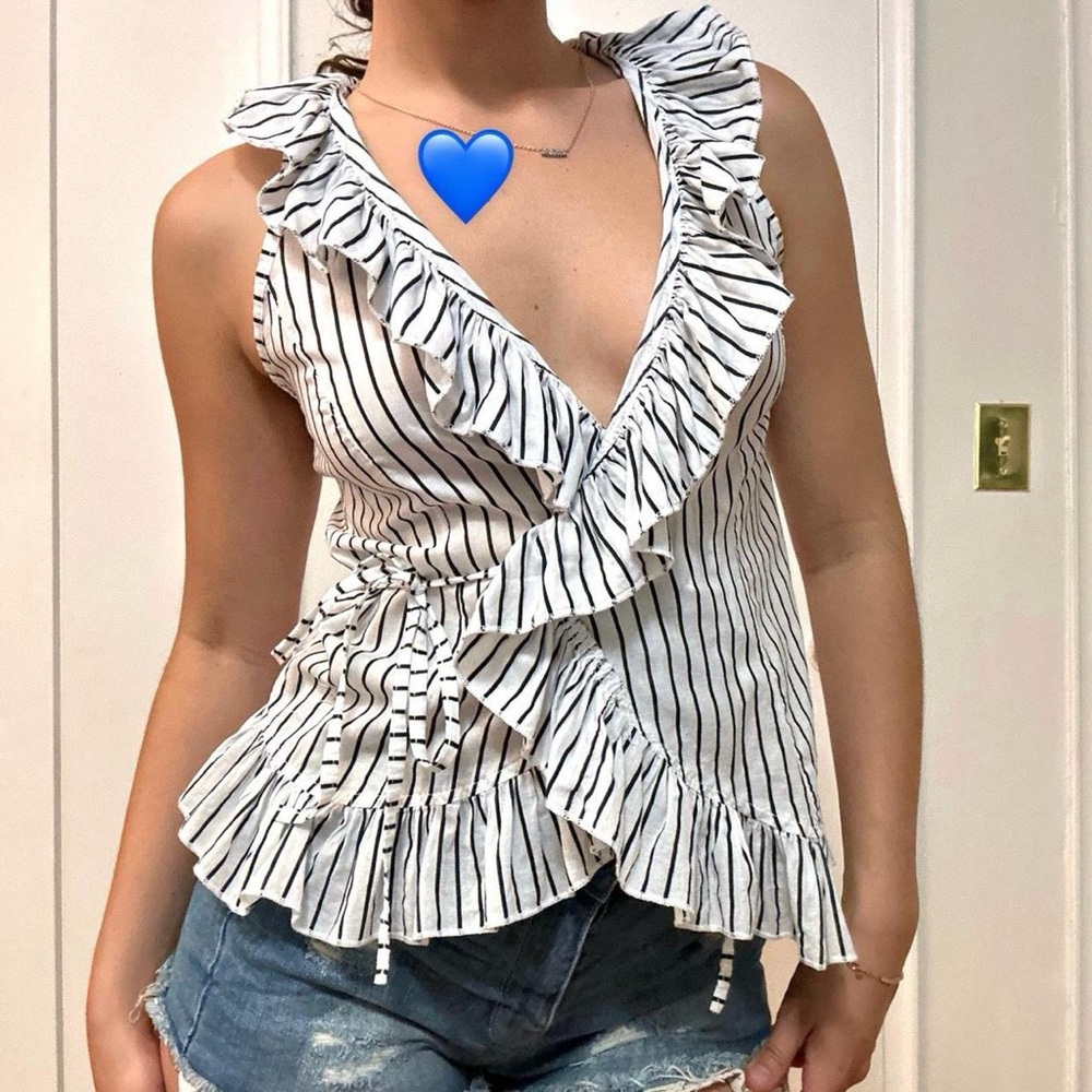 💙Striped Ruffle Wrap Top Size Small
